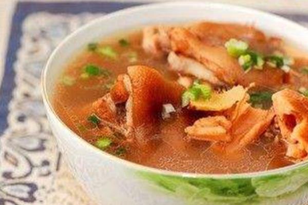 無花果葉泡水喝的功效與作用 無花果葉怎樣治痔瘡