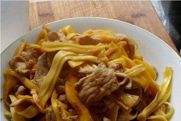 菠蘿蜜絲炒肉怎么做好吃又簡單 菠蘿蜜絲炒肉家常做法大全