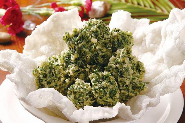 韭菜丸子怎么炸才翠綠 保持韭菜餡翠綠的方法