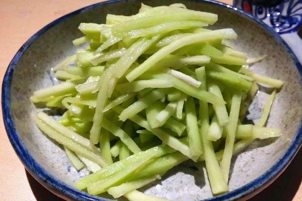 西蘭花隔夜能吃嗎 西蘭花梗能吃嗎