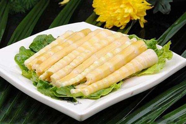 清炒竹筍怎么做好吃又簡(jiǎn)單 清炒竹筍需要過(guò)水嗎