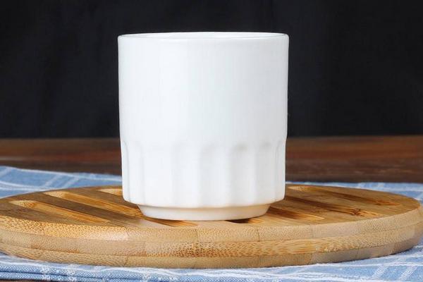 秋葵味道苦嗎 秋葵可以泡酒嗎