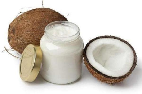 椰子油市場(chǎng)價(jià)格是多少錢一瓶 椰子油可以直接吃嗎