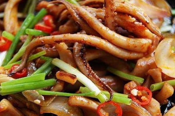 烏賊的本領特點是什么 烏賊的墨汁能吃嗎