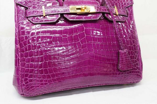 一張蟒蛇皮多少錢 蟒蛇皮包翹皮了怎么辦