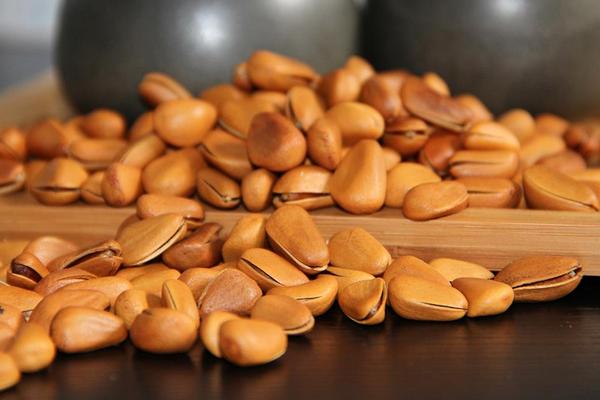 孕婦可以吃松子嗎 吃松子上火嗎