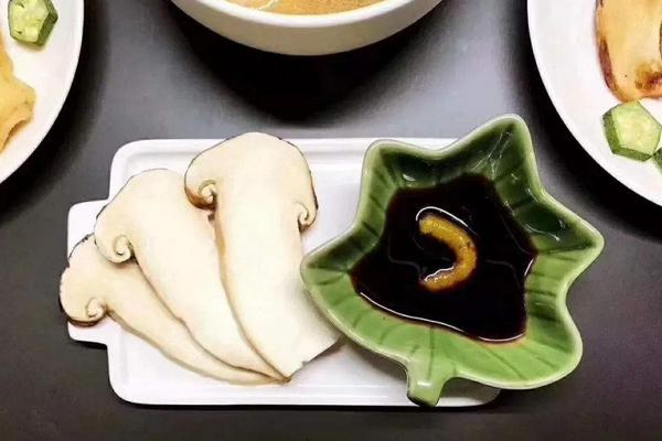 松茸刺身用過水嗎 松茸刺身會中毒嗎