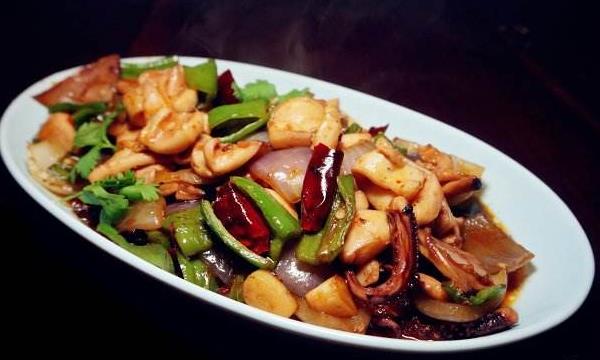 魷魚可以生吃嗎 魷魚仔的清洗方法