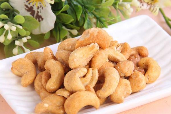 腰果的功效與作用及禁忌 腰果的營養價值