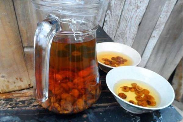 刺梨泡水喝的功效與作用及禁忌 刺梨干怎么泡水