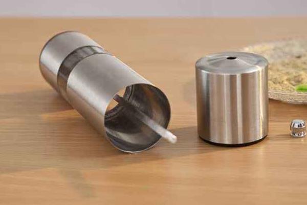 胡椒研磨器怎么用 胡椒研磨器怎么打開