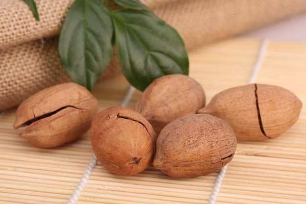 碧根果回潮了怎么變脆 碧根果不脆了怎么辦