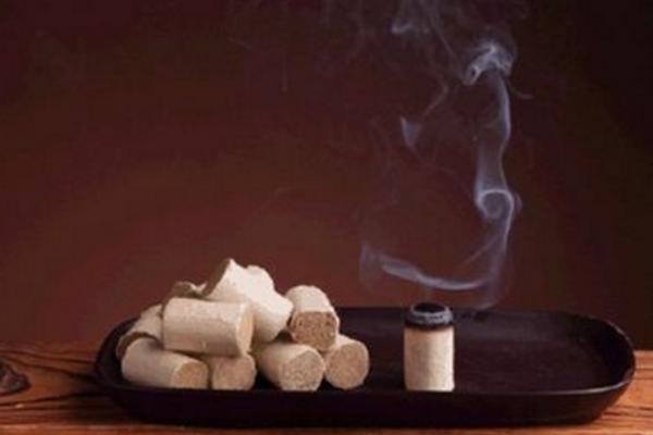 艾草薰房間有什么作用 艾草熏房間的正確做法