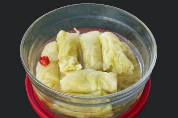 卷心菜泡菜怎么做簡單又好吃 卷心菜泡菜的腌制方法