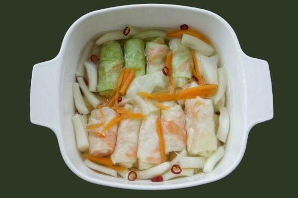 卷心菜泡菜怎么做簡單又好吃 卷心菜泡菜的腌制方法