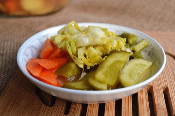 卷心菜泡菜怎么做簡單又好吃 卷心菜泡菜的腌制方法