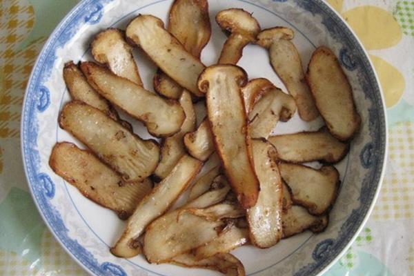 松茸功效與作用及禁忌 松茸的營養(yǎng)價值