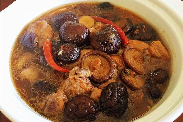 干香菇怎么做好吃又簡單 香菇沒熟透吃了會怎樣