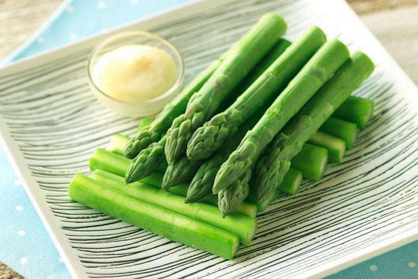 蘆筍怎么做好吃又簡(jiǎn)單 孕婦可以吃蘆筍