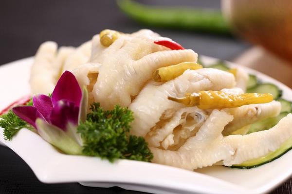 孕婦能吃泡椒鳳爪嗎 吃泡椒鳳爪會發胖嗎