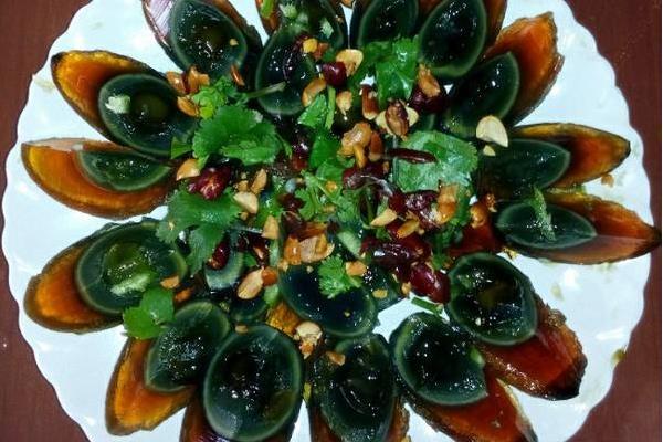 涼拌皮蛋怎么做好吃又簡(jiǎn)單 涼拌皮蛋家常做法大全