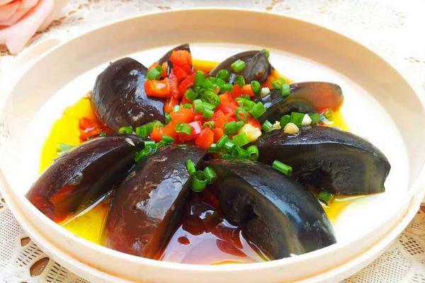 涼拌皮蛋怎么做好吃又簡(jiǎn)單 涼拌皮蛋家常做法大全