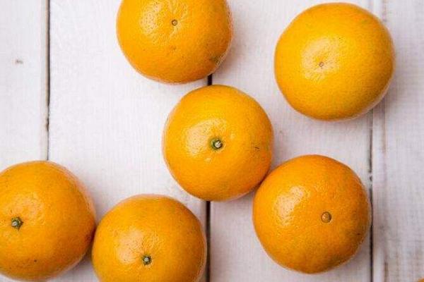 貢柑和皇帝柑的區別是什么 皇帝柑味道怪怪的正常嗎