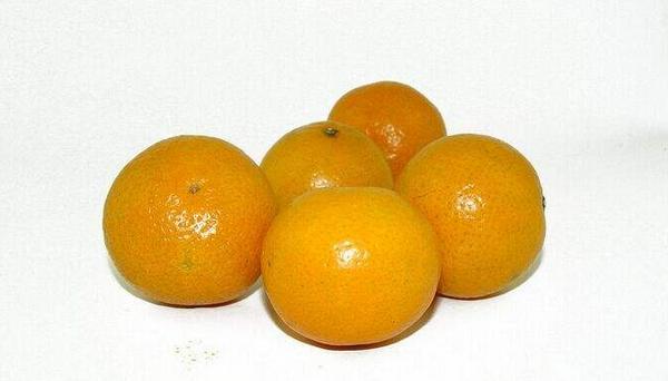 貢柑和皇帝柑的區別是什么 皇帝柑味道怪怪的正常嗎