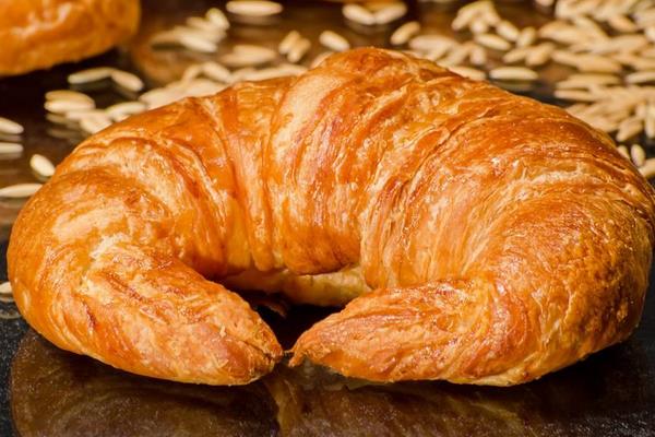 面包干了怎么辦 面包開裂是什么原因