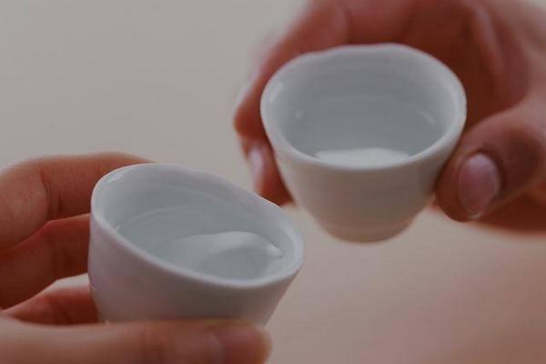 醬香型白酒有哪些 白酒分幾種香型 白酒是濃香好還是醬香好