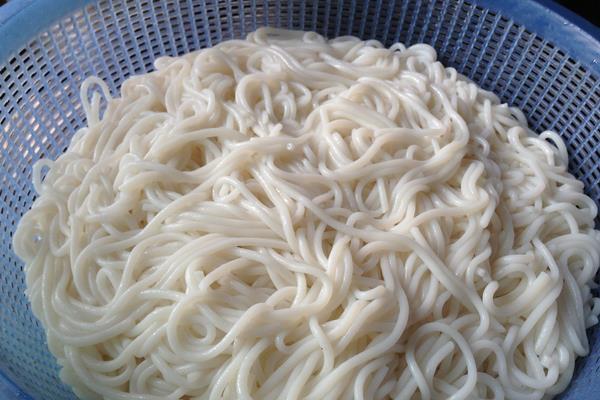 濕米粉怎么保存(能放冰箱凍嗎) 濕米粉過夜怎么放置