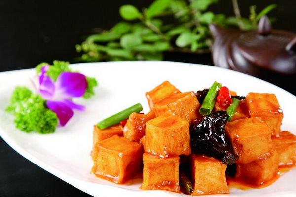 魚豆腐是什么做成的 魚豆腐吃多了有什么危害