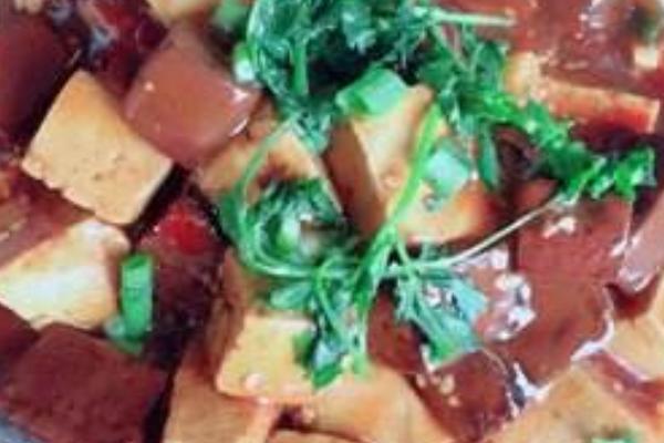 鴨血豆腐怎么做好吃又簡單 鴨血豆腐家常做法大全