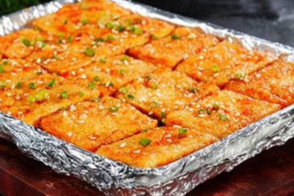 鐵板豆腐怎么做好吃又簡單 鐵板豆腐的做法及調料