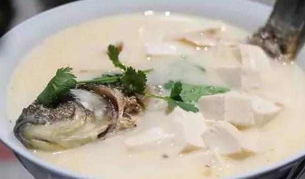 清燉豆腐魚湯怎么做好吃又簡(jiǎn)單 清燉豆腐湯的家常做法大全