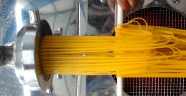 玉米粉條市場價格多少錢一斤 玉米粉條機市場價格多少錢一臺