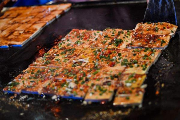 香煎豆腐小吃車生意好做嗎 做香煎豆腐生意賺錢嗎