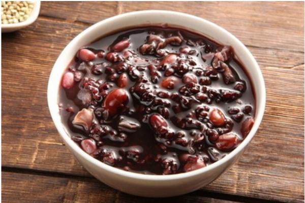 黑米會掉色嗎 黑米里面是白的還是黑的