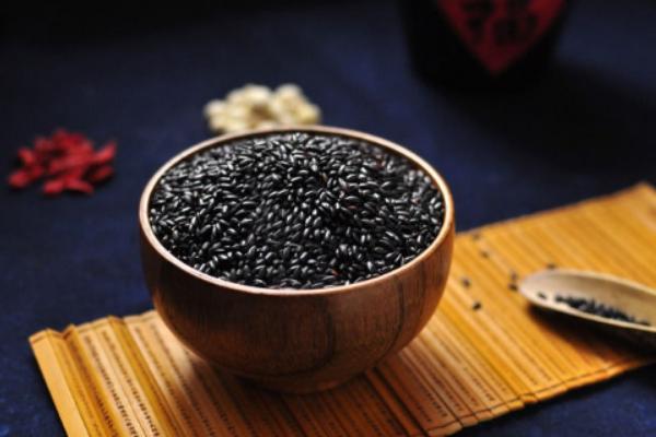 紫米和黑米哪個(gè)貴 紫米和黑米哪個(gè)好