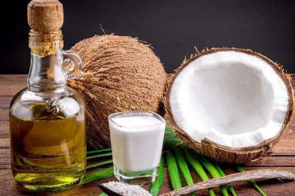 椰子油怎么吃最好 椰子油怎么護(hù)膚