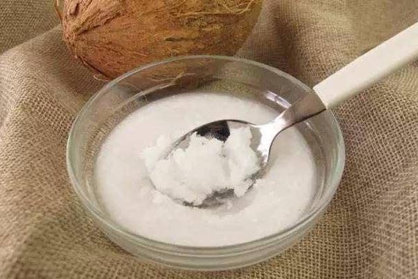 椰子油的功效與作用及禁忌 椰子油的食用方法