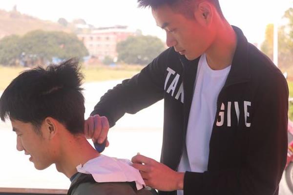 刮痧的好處和壞處 刮痧疼嗎