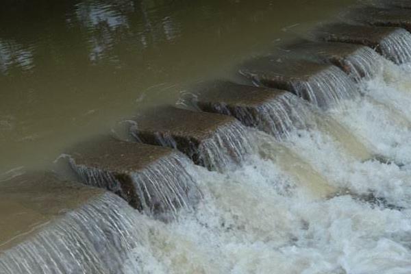 夢見下雨漲水是什么意思 夢到下雨路面漲水特別大有什么預兆