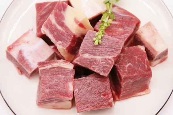 怎樣燉牛腩又爛又好吃 高壓鍋清燉牛腩的做法大全