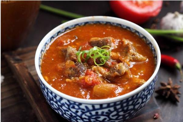 怎樣燉牛腩又爛又好吃 高壓鍋清燉牛腩的做法大全