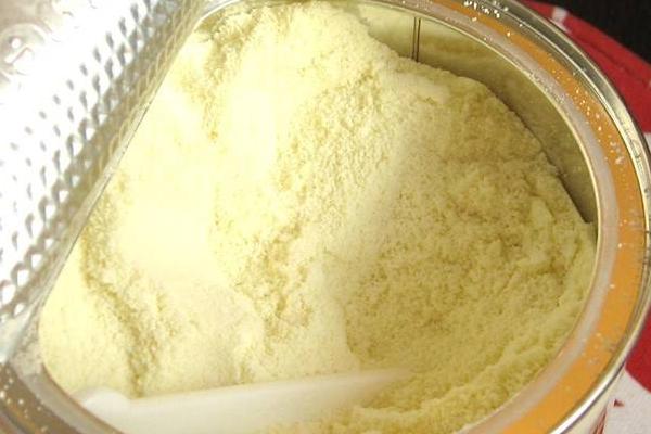 奶粉一勺是多少克 奶粉要經常換嗎