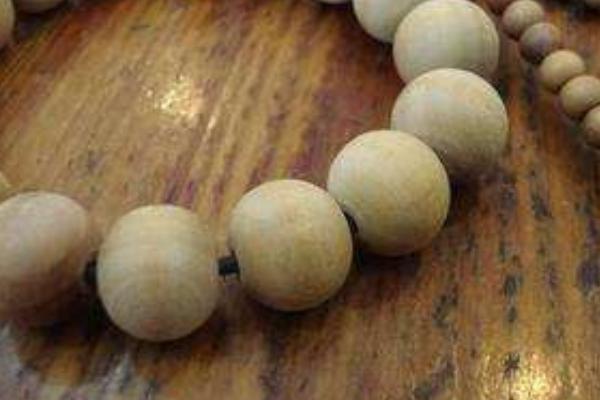 松樹明子手串市場價格多少錢一串 松樹明子手串怎么盤