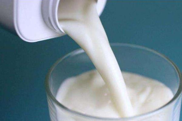 孕婦可以喝羊奶嗎 喝羊奶上火嗎