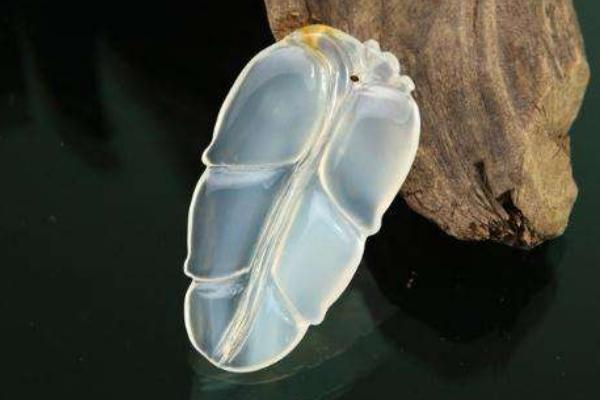 玉髓的功效與作用 玉髓養人嗎