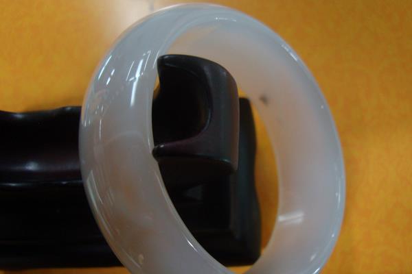 玉髓真假的鑒別方法 玉髓為什么不值錢